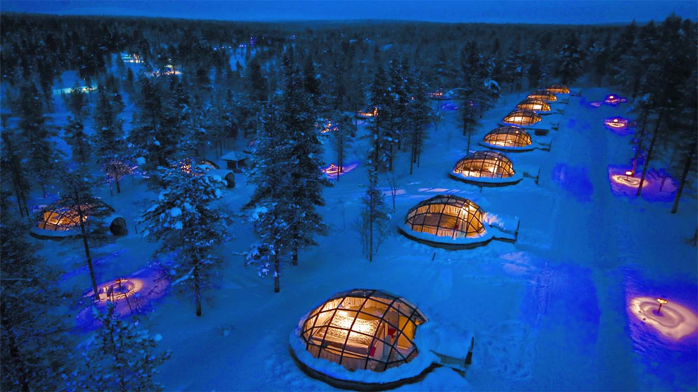 photo des chambres igloos de l'hotel Feu du groupe 4 Élements